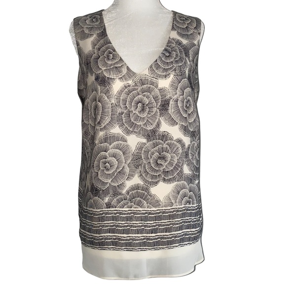 Rose & Olive Tops - Rose + Olive Black and Cream Floral Sleeveless Layered Hem Blouse M